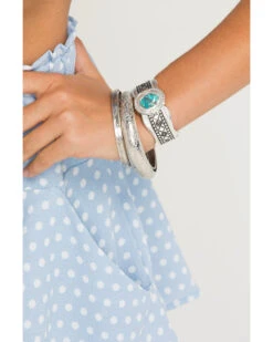 Montana Silversmiths Women's Phases Of The World Cuff Bracelet -Modern Fashion Sales 2000213873 040 P4