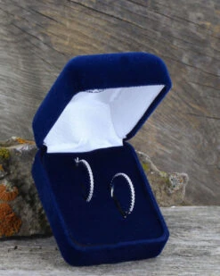 Montana Silversmiths Women's Silver Classic Hoop Earrings -Modern Fashion Sales 2000244436 040 D2