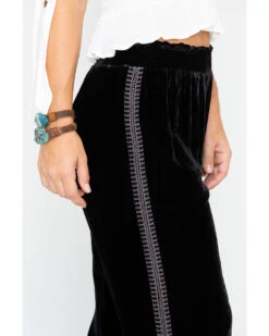 Johnny Was Women's Hirsch Velvet Embroidered Crop Pants -Modern Fashion Sales 2000257328 001 P5