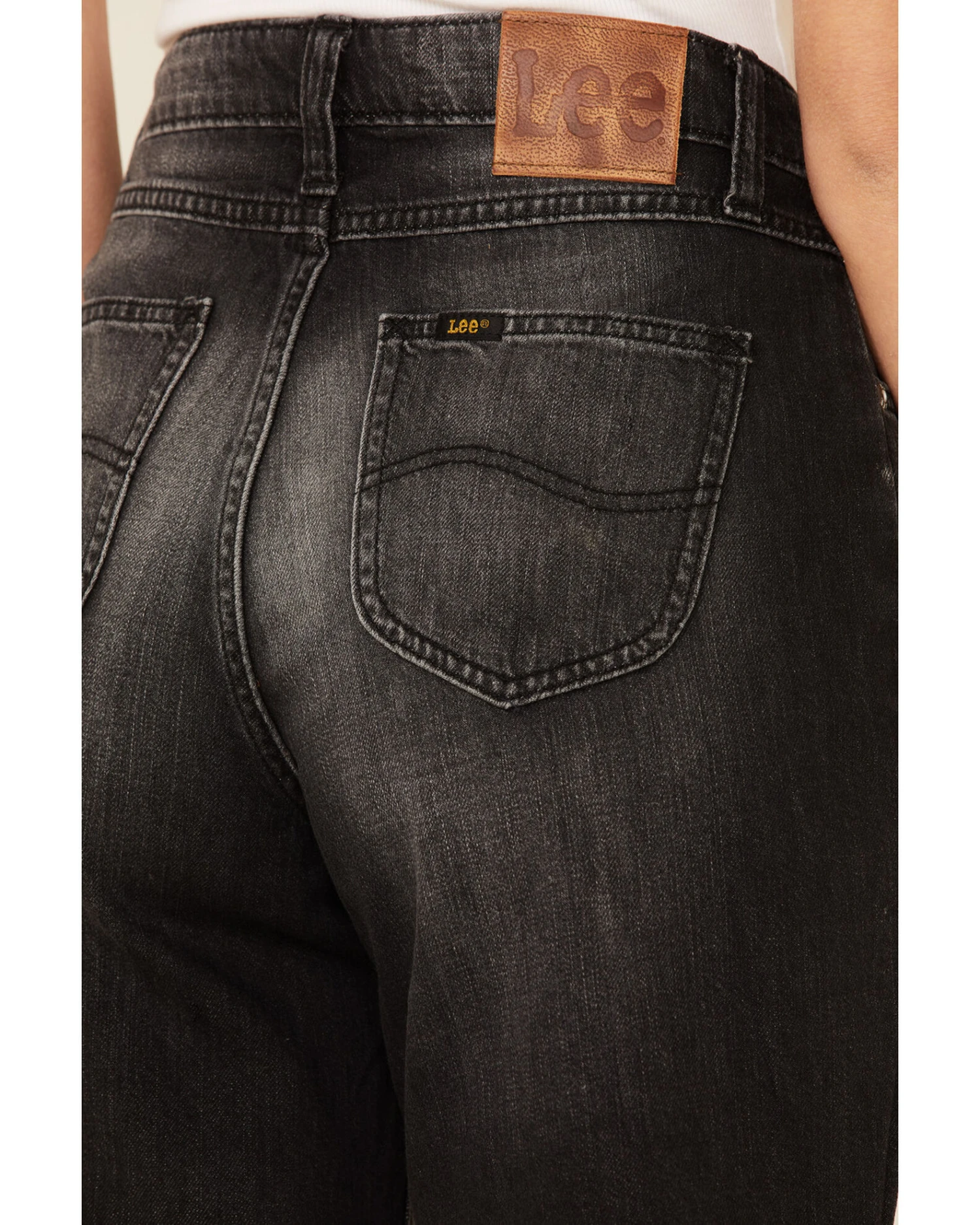 Lee Women's Vintage Modern Dad Shorts 4 Lee Women's Vintage Modern Dad Shorts - Image 4