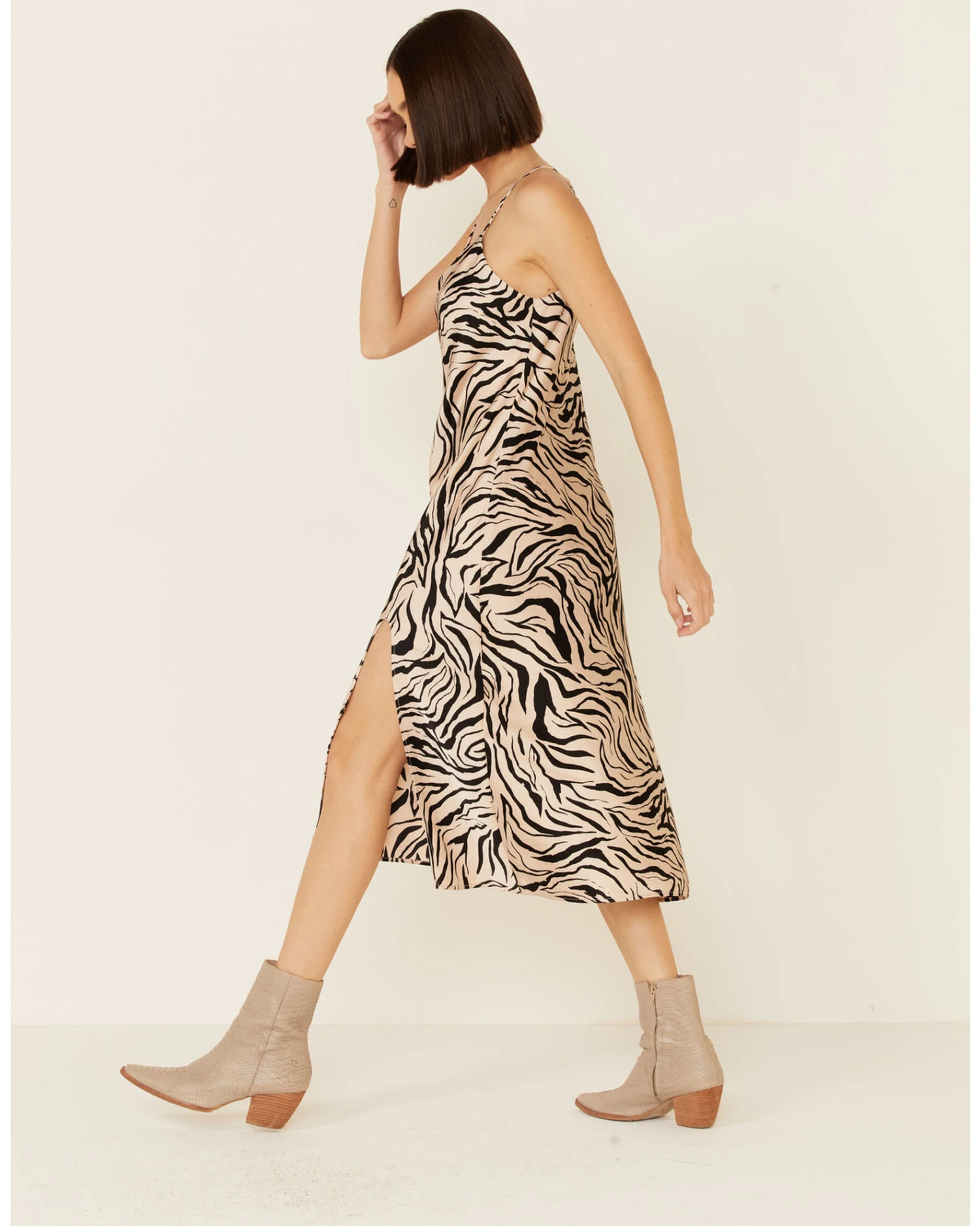 Show Me Your Mumu Women's Zio Zebra Print Dress 3 Show Me Your Mumu Women's Zio Zebra Print Dress - Image 3