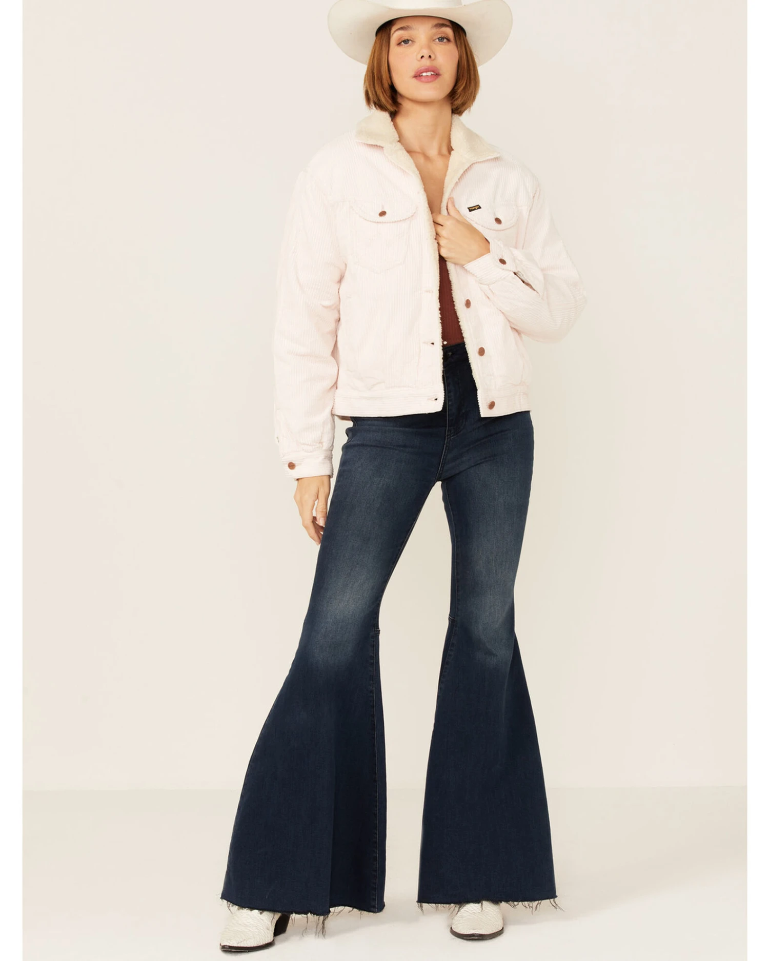 Wrangler Women's Corduroy Western Jacket 3 Wrangler Women's Corduroy Western Jacket - Image 3