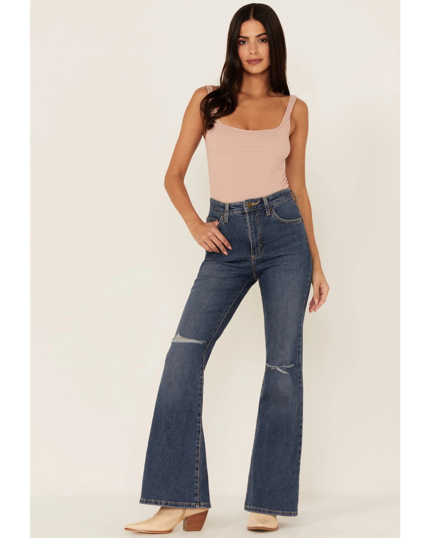 Lee Women's Fast Lane Vintage Modern High Rise Flare Jeans 3 Lee Women's Fast Lane Vintage Modern High Rise Flare Jeans - Image 3