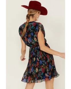 Molly Bracken Women's Floral Print Pleated Short Sleeve Dress -Modern Fashion Sales 2000368849 001 P3