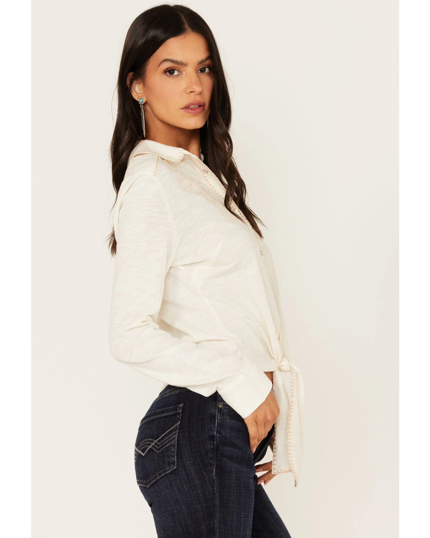 Idyllwind Women's Embroidered Tie Front Knit Long Sleeve Western Pearl Snap Shirt 4 Idyllwind Women's Embroidered Tie Front Knit Long Sleeve Western Pearl Snap Shirt - Image 4