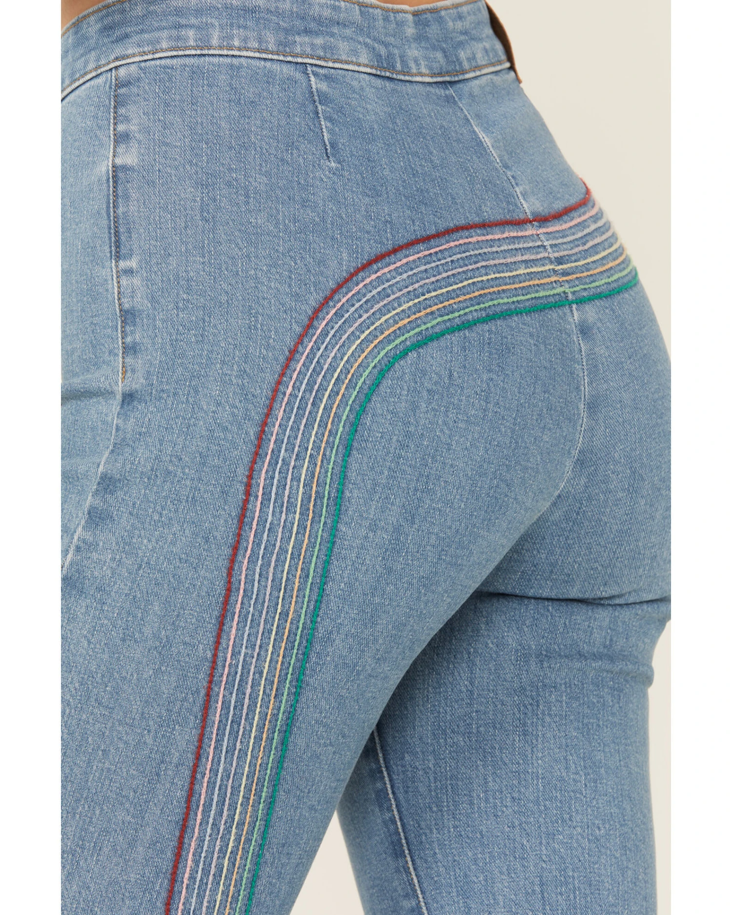 Lee Women's Light Wash High Rise Rainbow Super Flare Jeans 4 Lee Women's Light Wash High Rise Rainbow Super Flare Jeans - Image 4