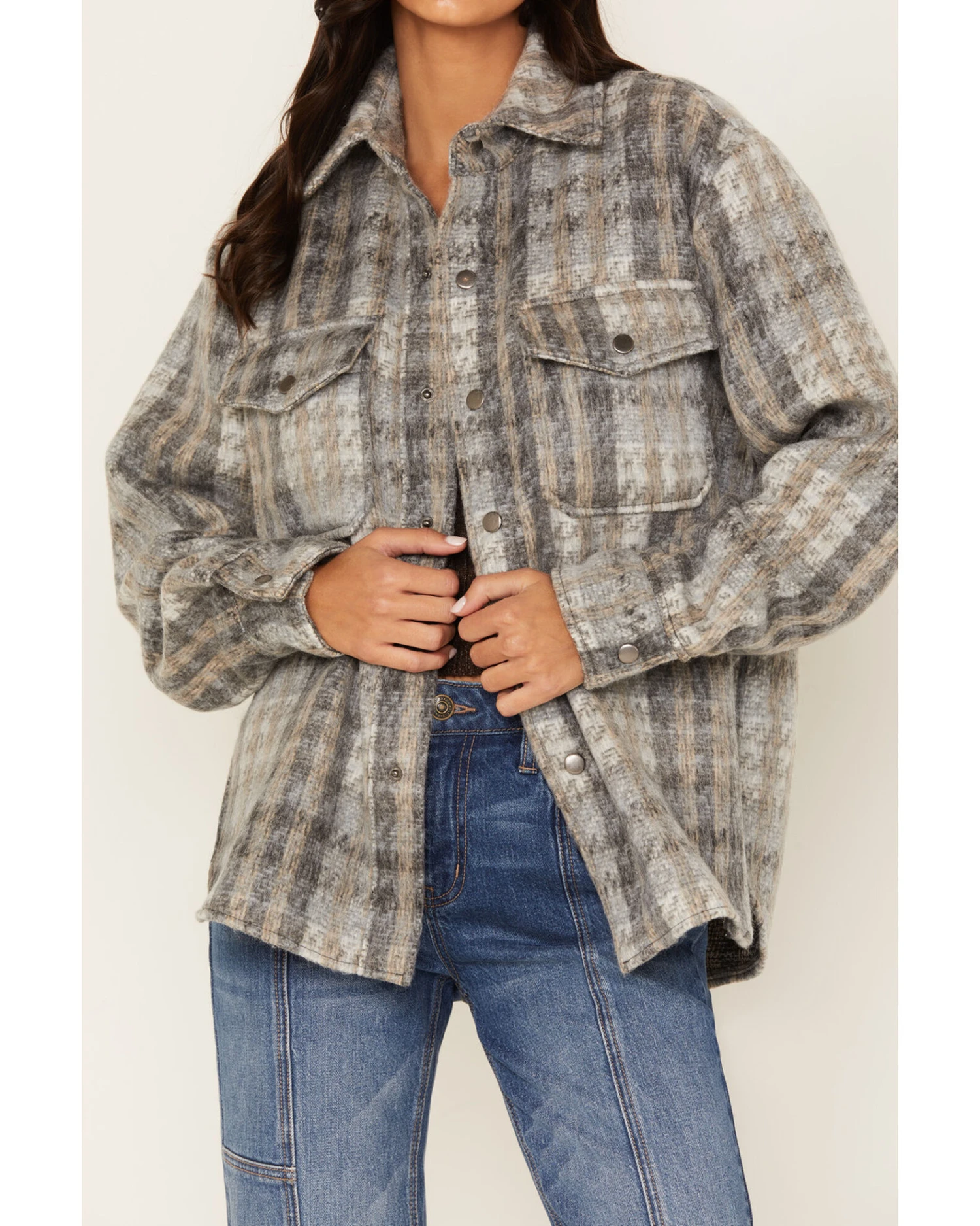 Cleo + Wolf Women's Long Sleeve Snap Plaid Shacket 3 Cleo + Wolf Women's Long Sleeve Snap Plaid Shacket - Image 3
