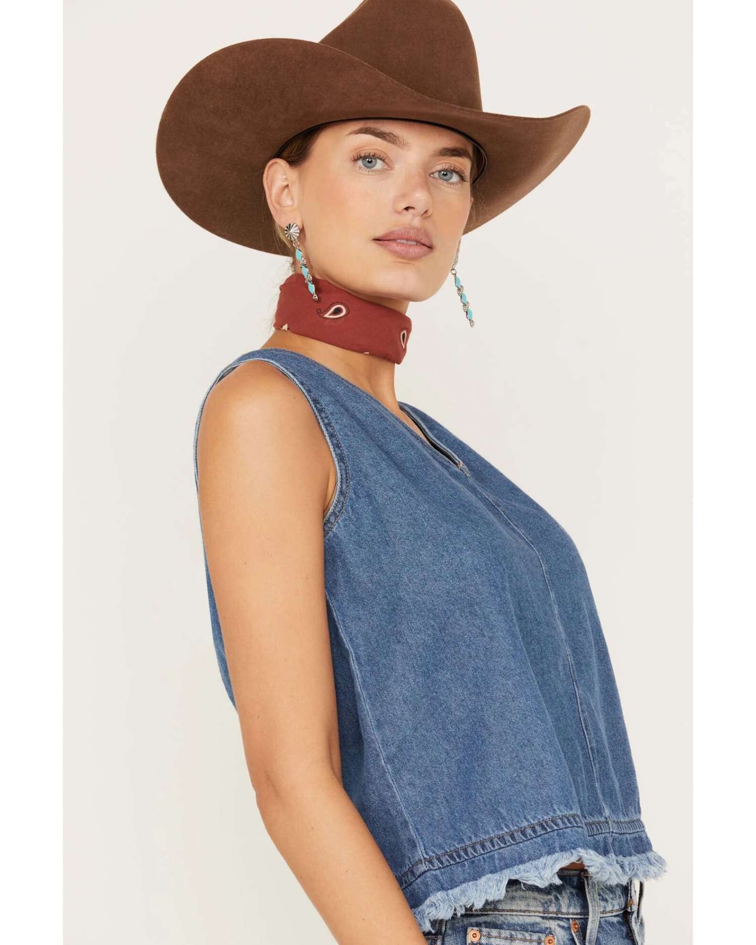 Wrangler Women's Denim Frayed Tank 4 Wrangler Women's Denim Frayed Tank - Image 4