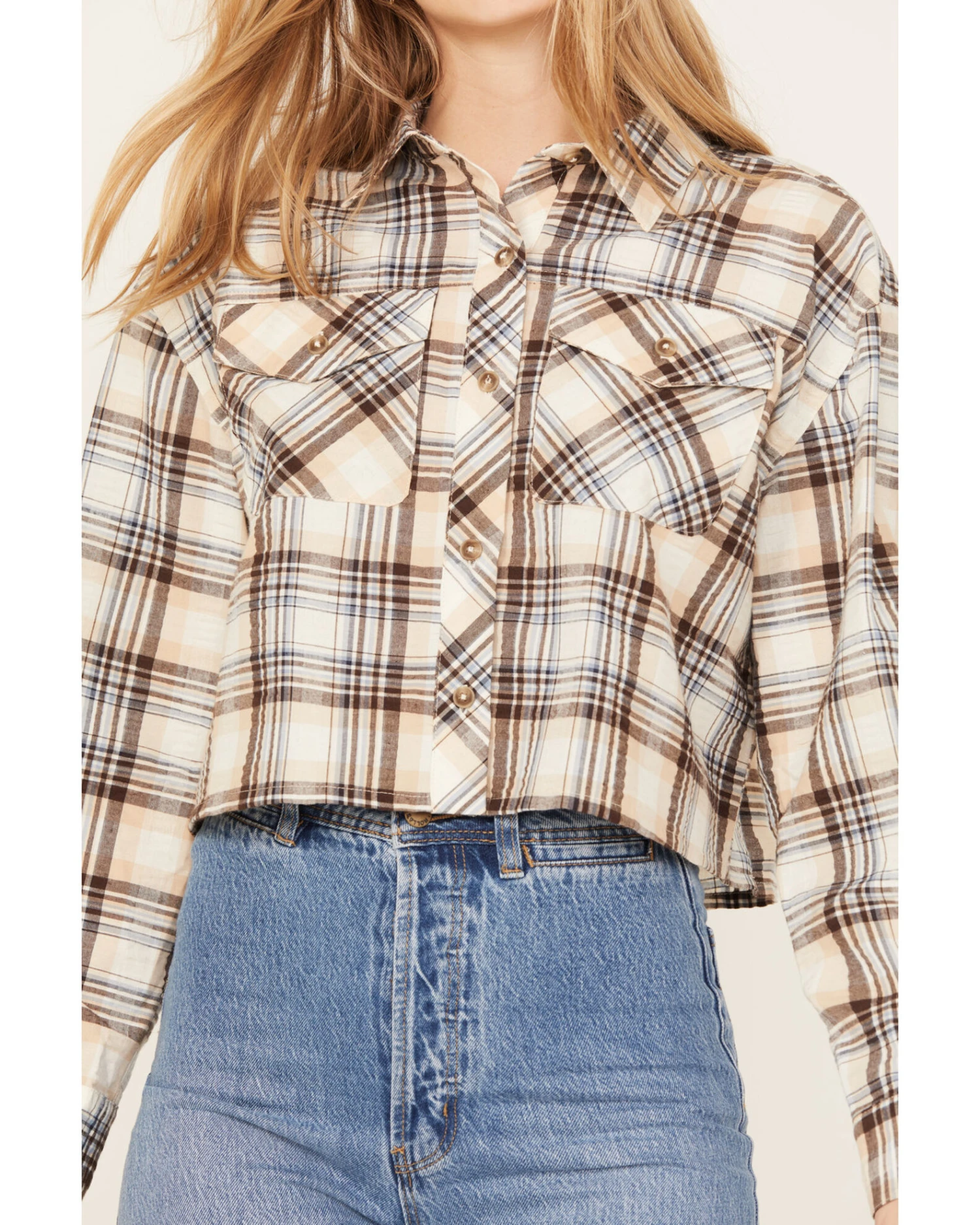Cleo + Wolf Women's Plaid Print Cropped Shirt 2 Cleo + Wolf Women's Plaid Print Cropped Shirt - Image 2